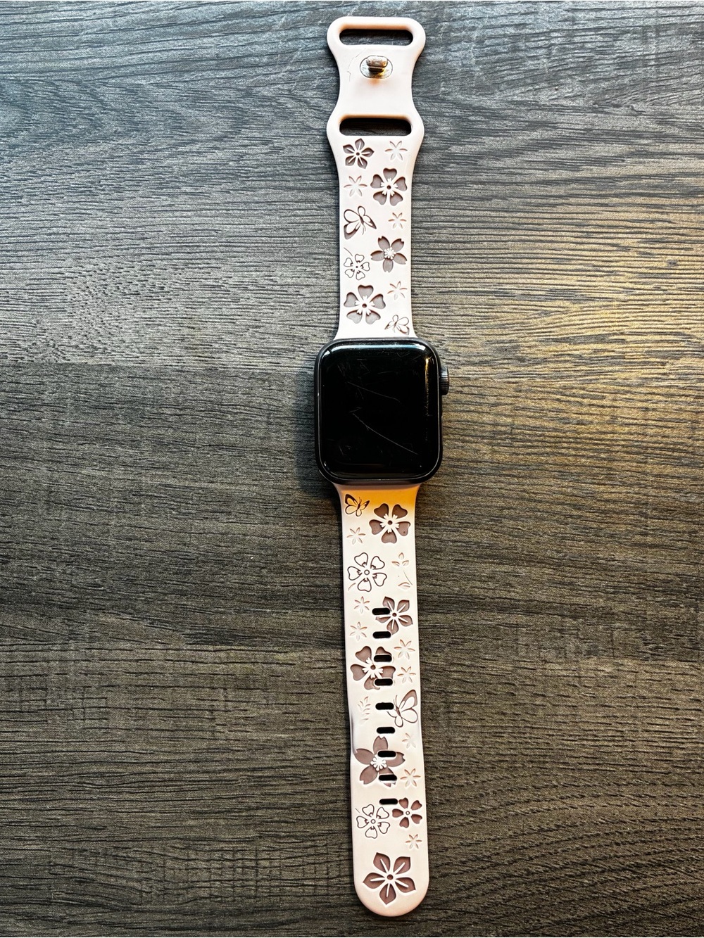 Gray Apple Watch Series 6 40mm GPS - Fully Working - Band Included